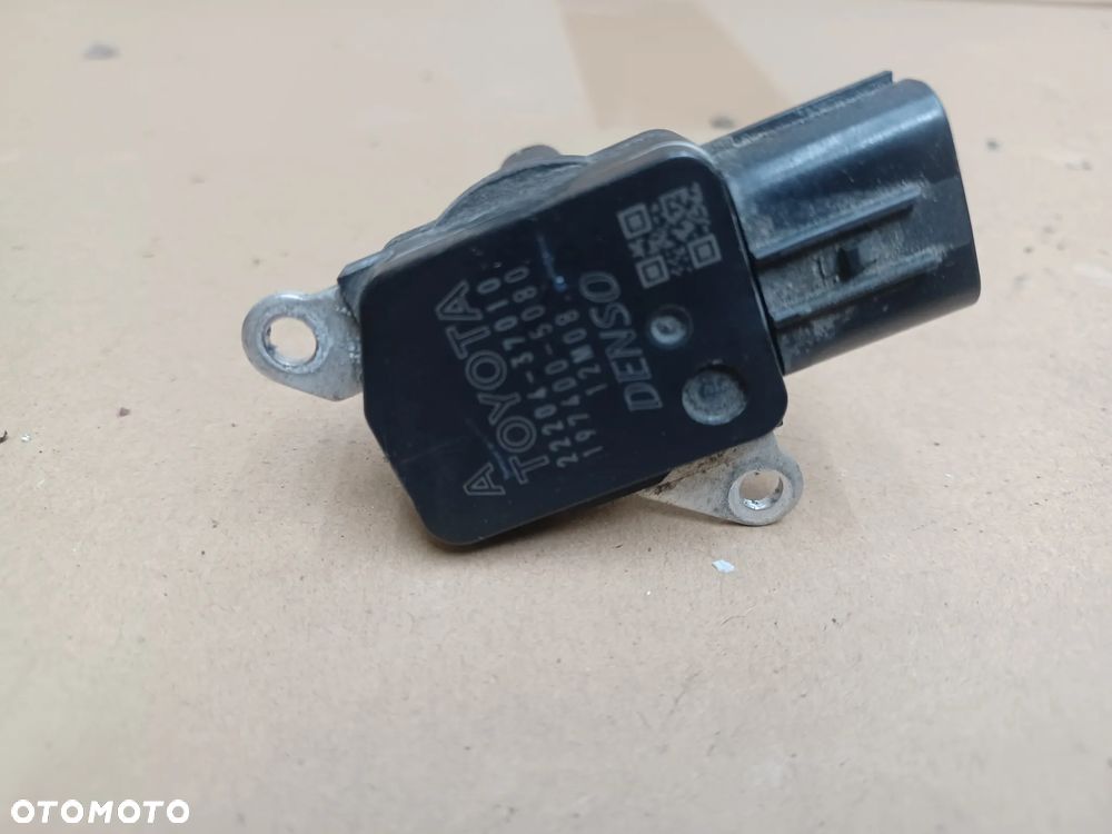 PRZEPŁYWOMIERZ TOYOTA RAV4 III 2220437010 - 2