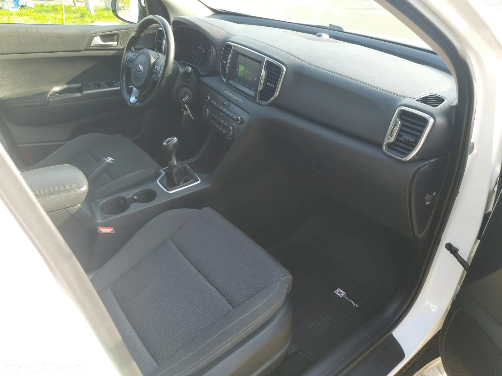 Kia Sportage 1.7 CRDI 2WD Dream-Team Edition - 18