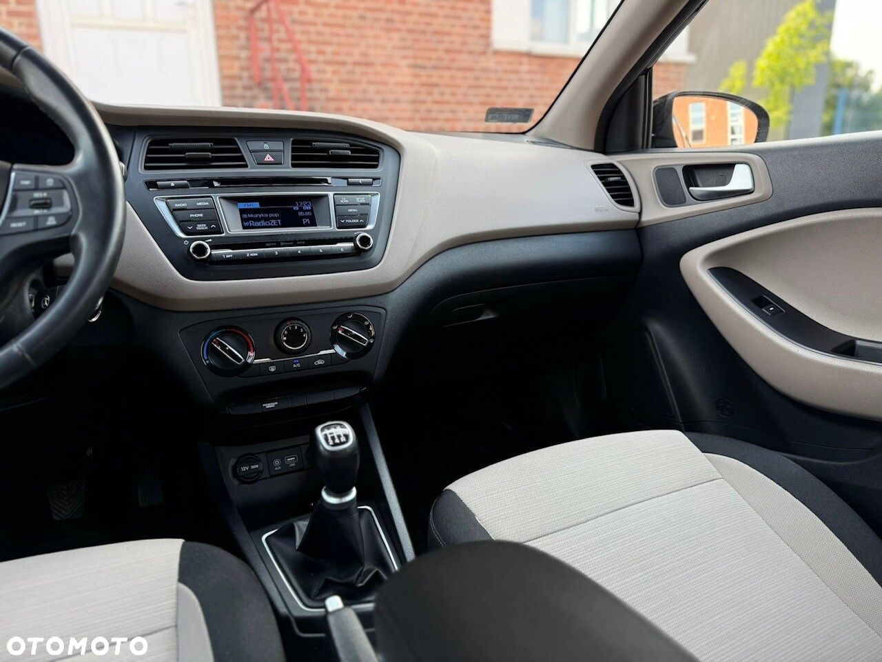 Hyundai i20 1.2 BlueDrive Comfort - 12