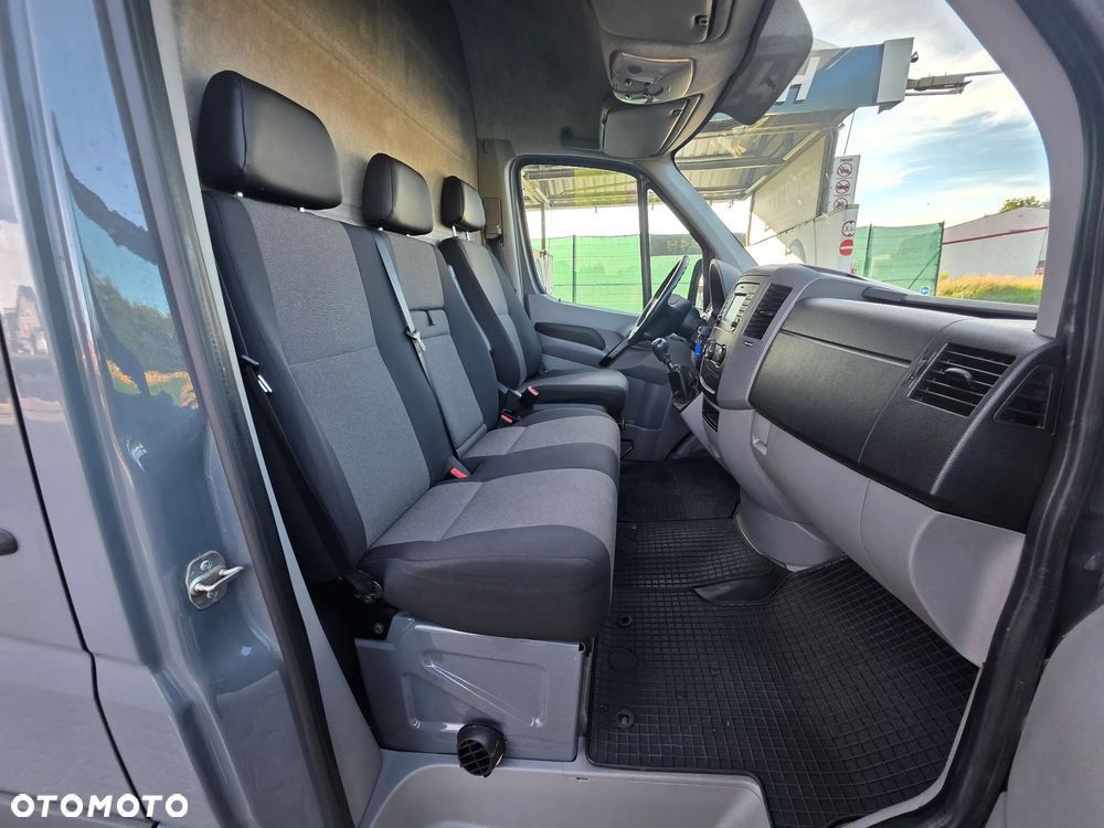 Volkswagen CRAFTER - 11
