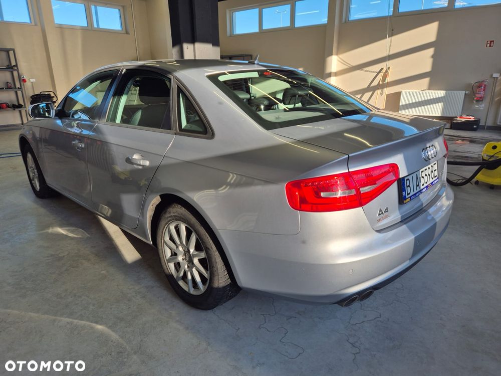 Audi A4 Limousine - 2