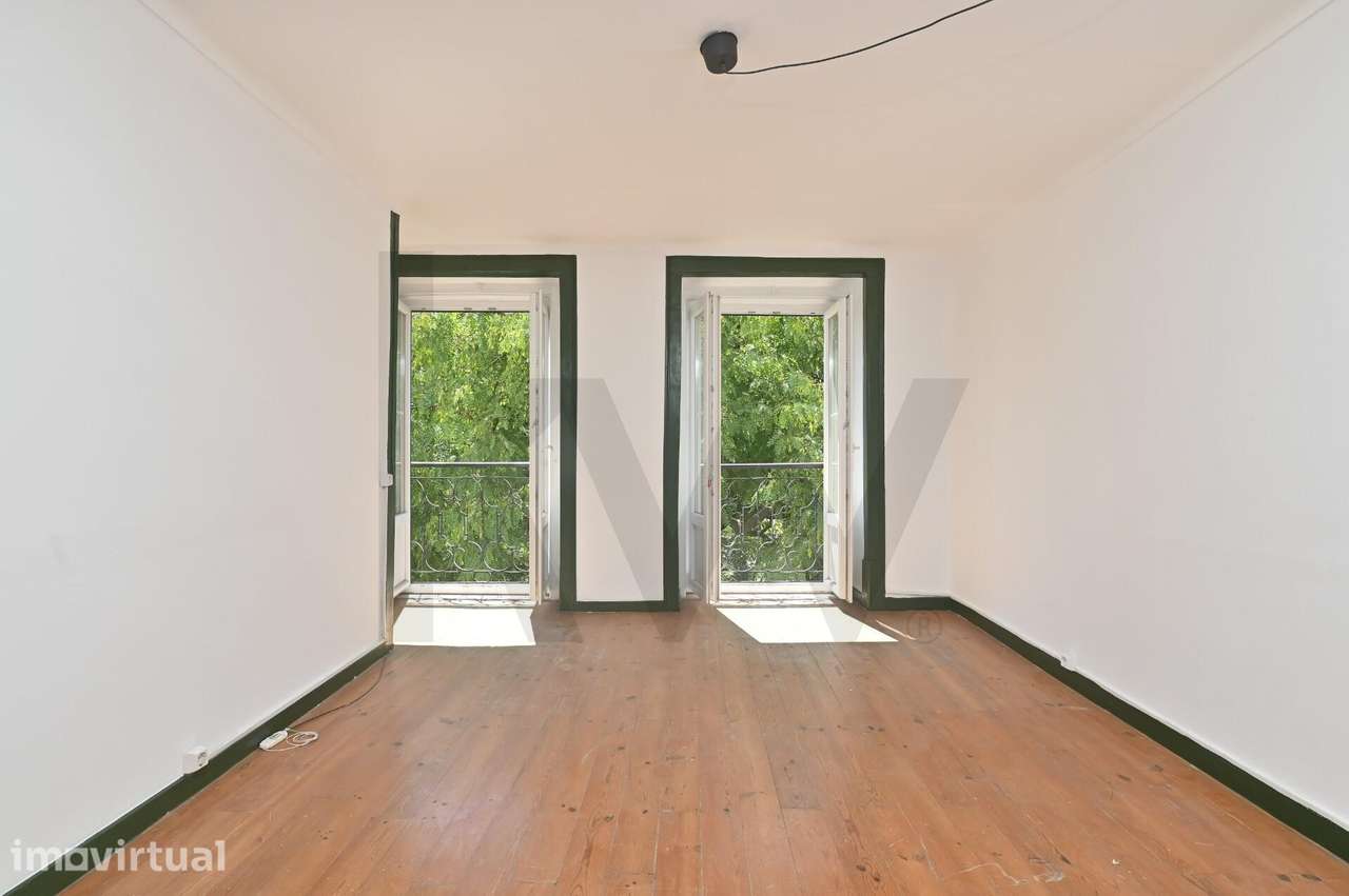 Apartamento T1+1 de 70 m2 na Rua de São Bento, perto da Praça das Flor - Grande imagem: 3/22