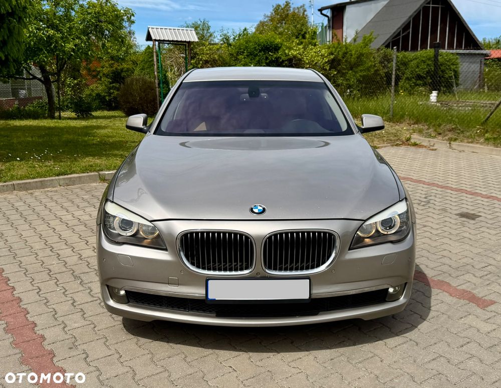 BMW Seria 7 740d xDrive - 13