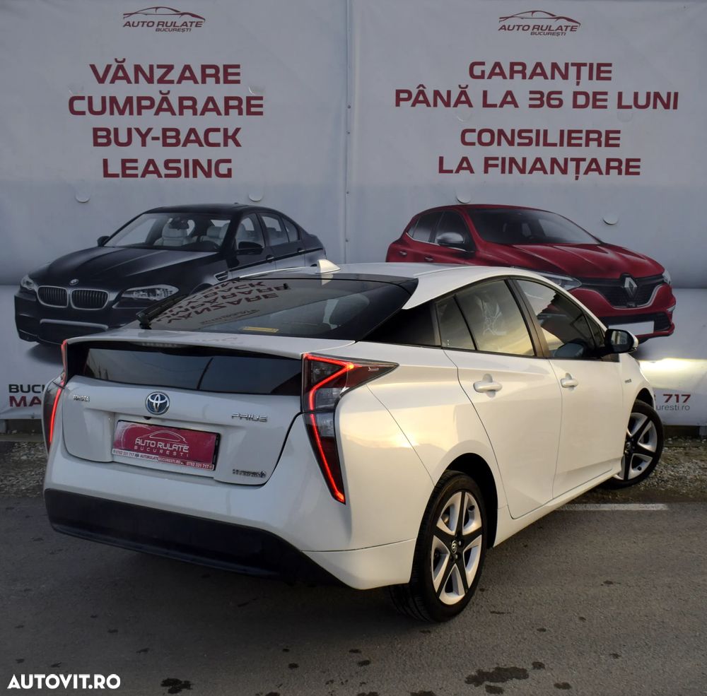 Toyota Prius (Hybrid) Sol Plus - 5