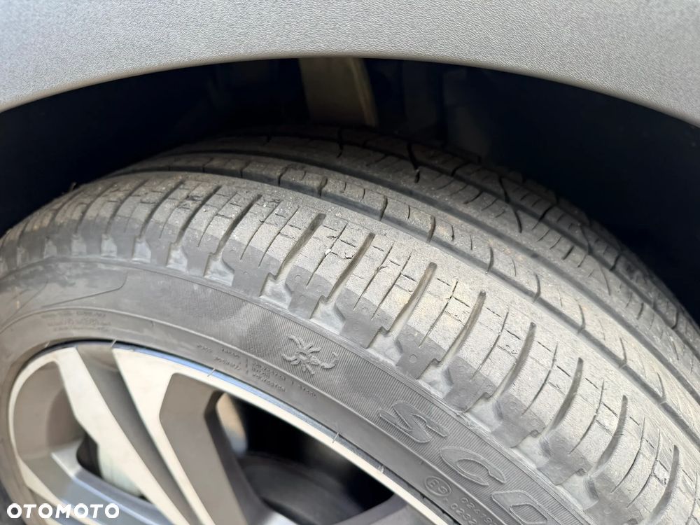 Volvo V60 Cross Country B5 B AWD Plus - 37