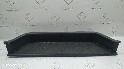 Ornament scara laterala IVECO Daily III [ 2006 - > ] OEM 500331411 - 1