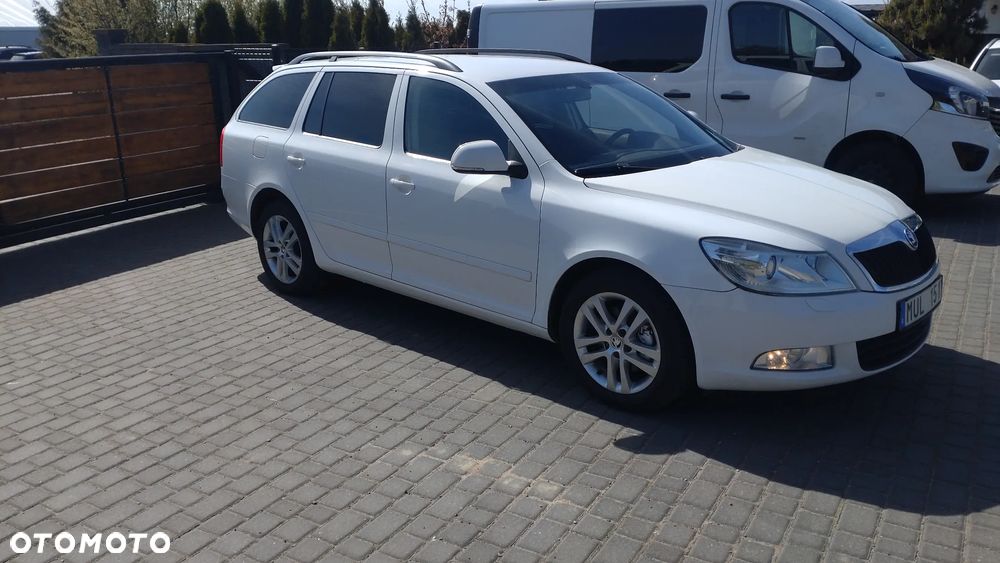 Skoda Octavia 2.0 TDI Ambiente DSG - 13