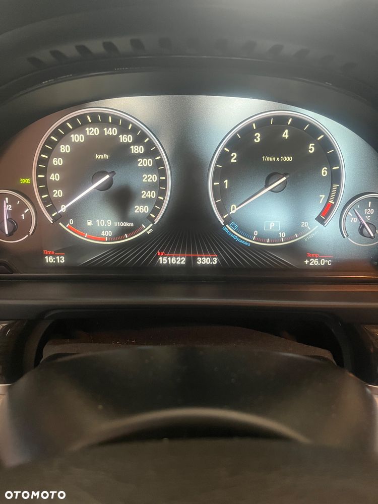 BMW Seria 5 528i xDrive Luxury Line - 25