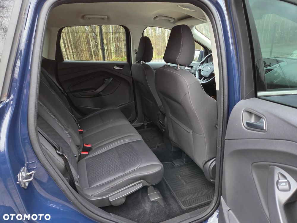 Ford Kuga 1.5 EcoBoost 2x4 Trend - 19