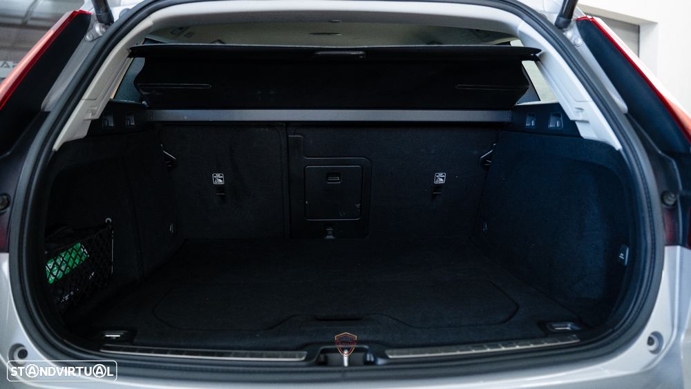 Volvo V60 2.0 T6 AWD TE Core - 40