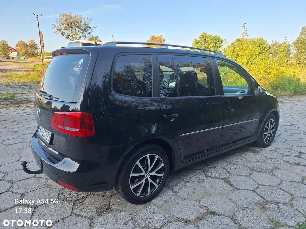 Volkswagen Touran 1.6 TDI DPF BlueMotion Technology Highline - 6