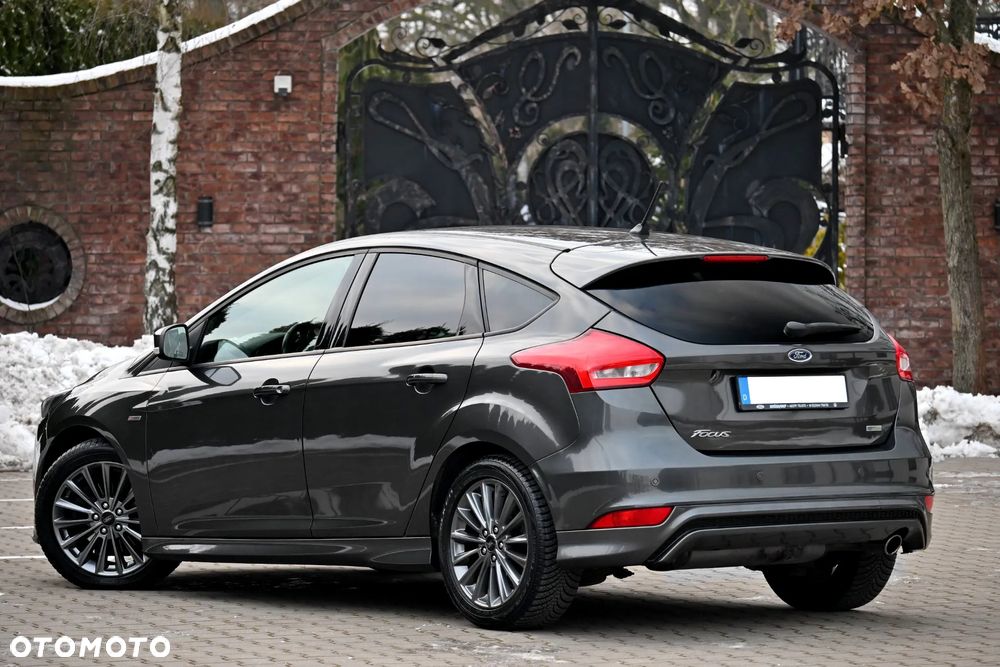 Ford Focus 1.5 EcoBoost ST-Line - 21