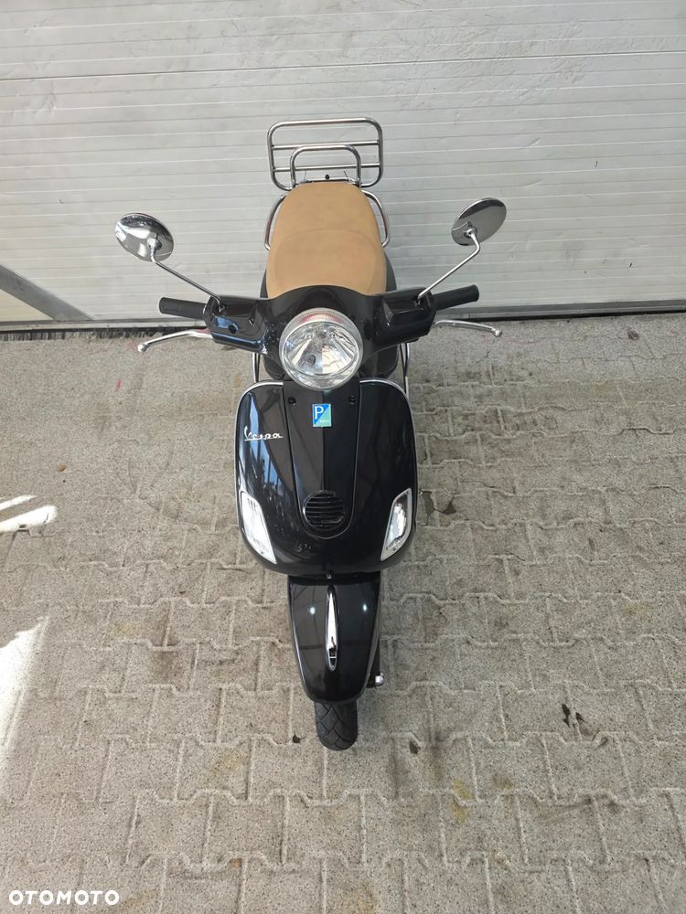 Piaggio Vespa - 16