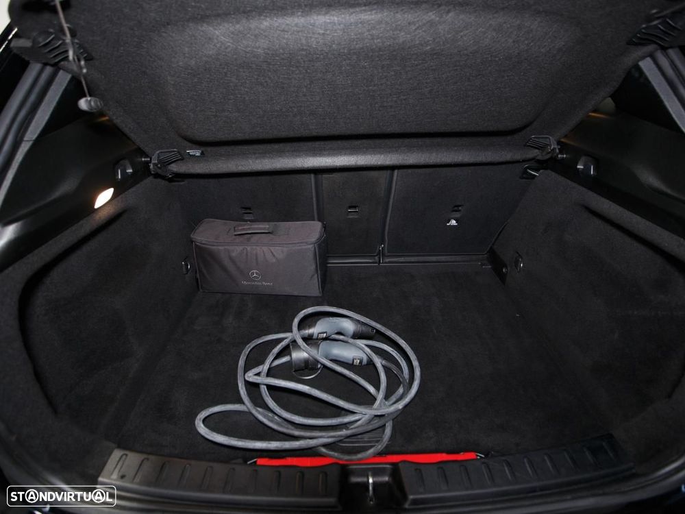 Mercedes-Benz GLA 250 e Progressive - 12