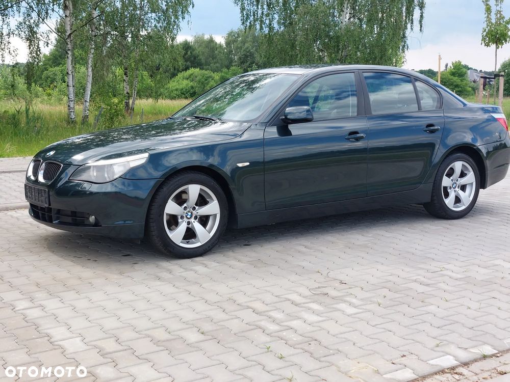 BMW Seria 5 525i - 11