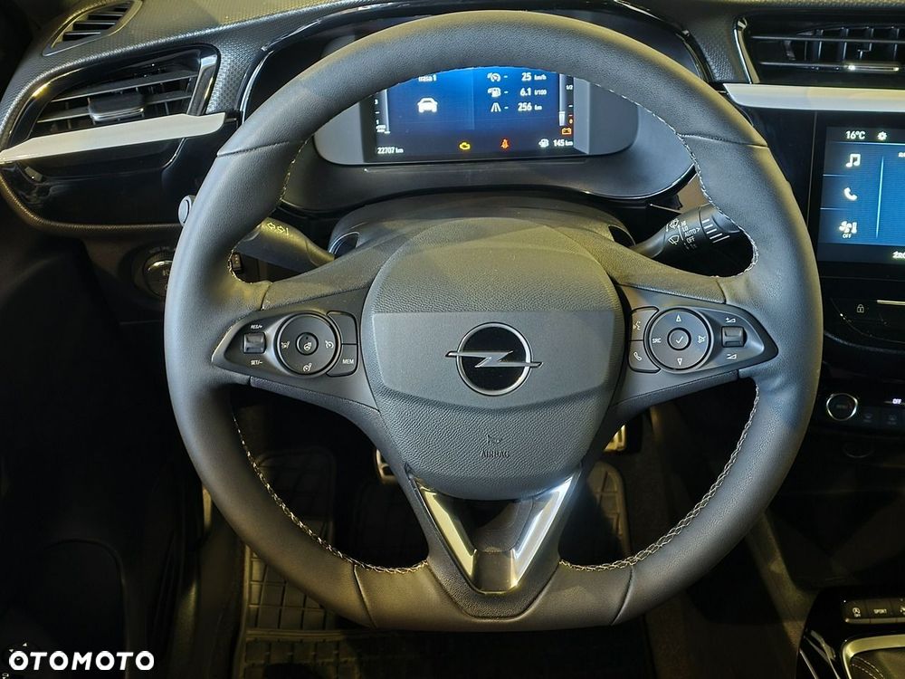 Opel Corsa 1.2 GS S&S - 28