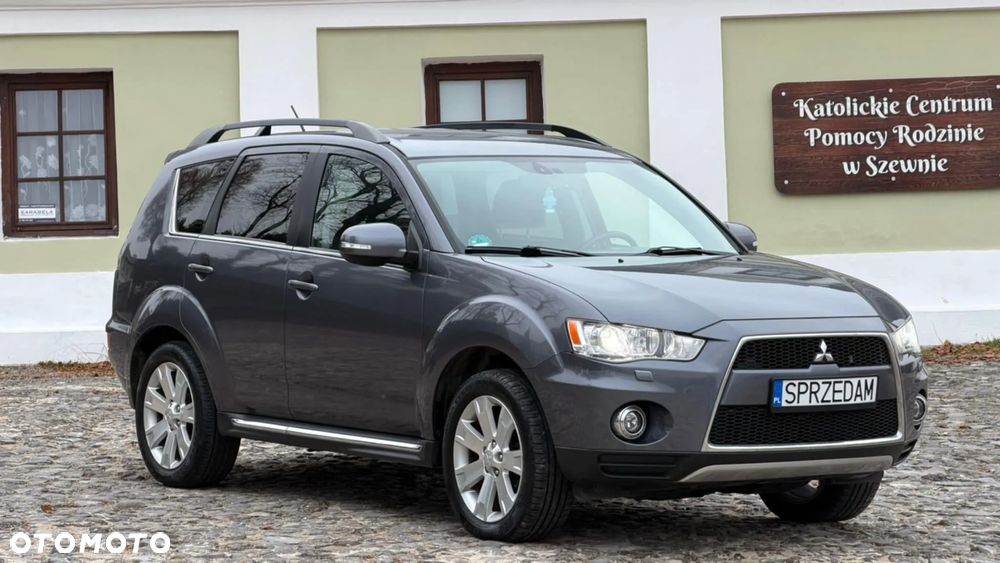 Mitsubishi Outlander - 23