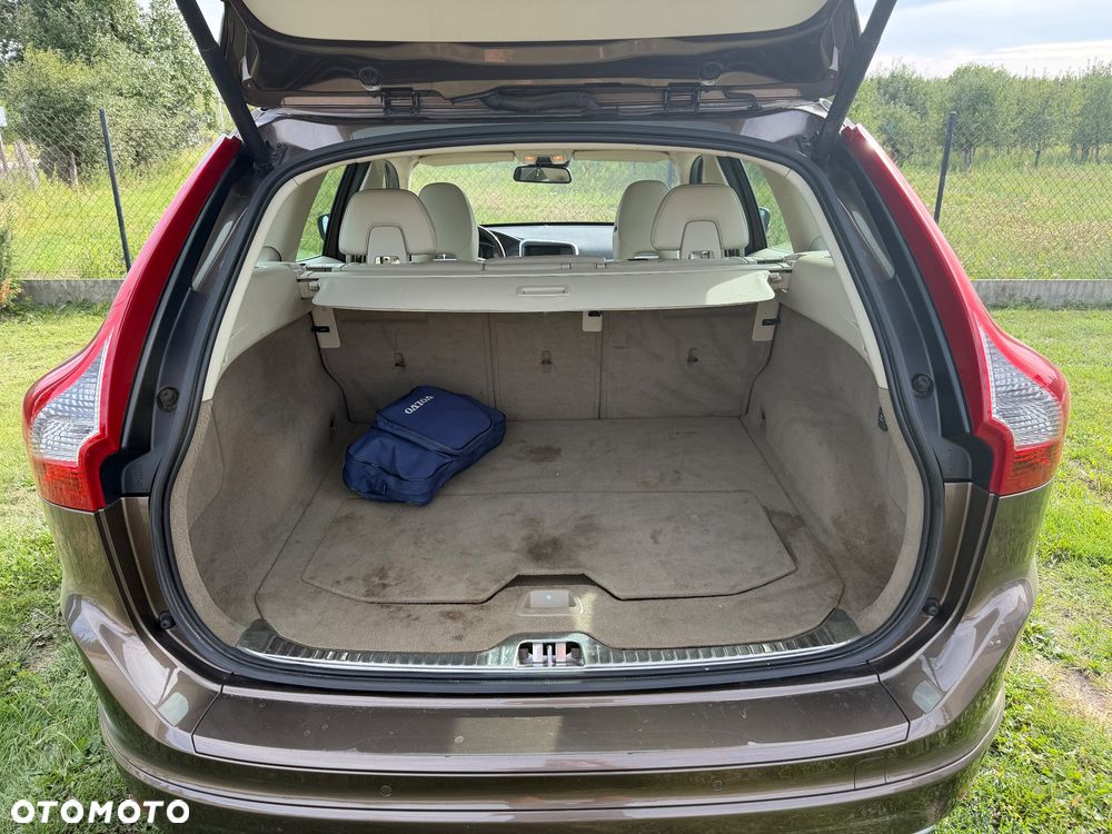 Volvo XC 60 D4 AWD Summum - 18