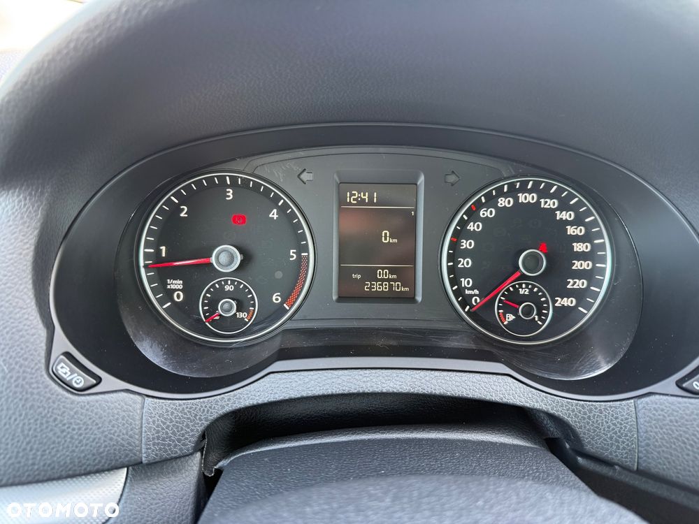 Volkswagen Sharan 2.0 TDI Comfortline - 23