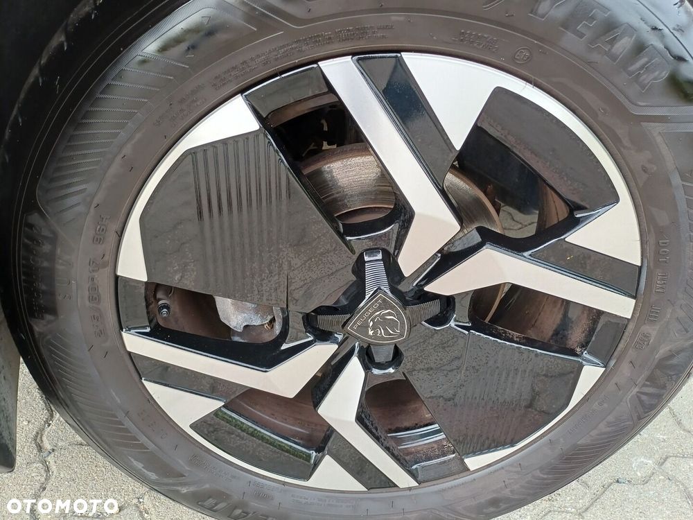 Peugeot 2008 - 9