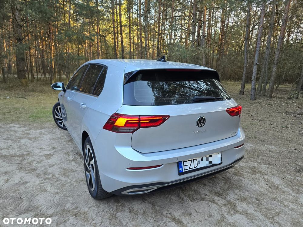 Volkswagen Golf 1.5 TSI BMT Evo Highline DSG - 3