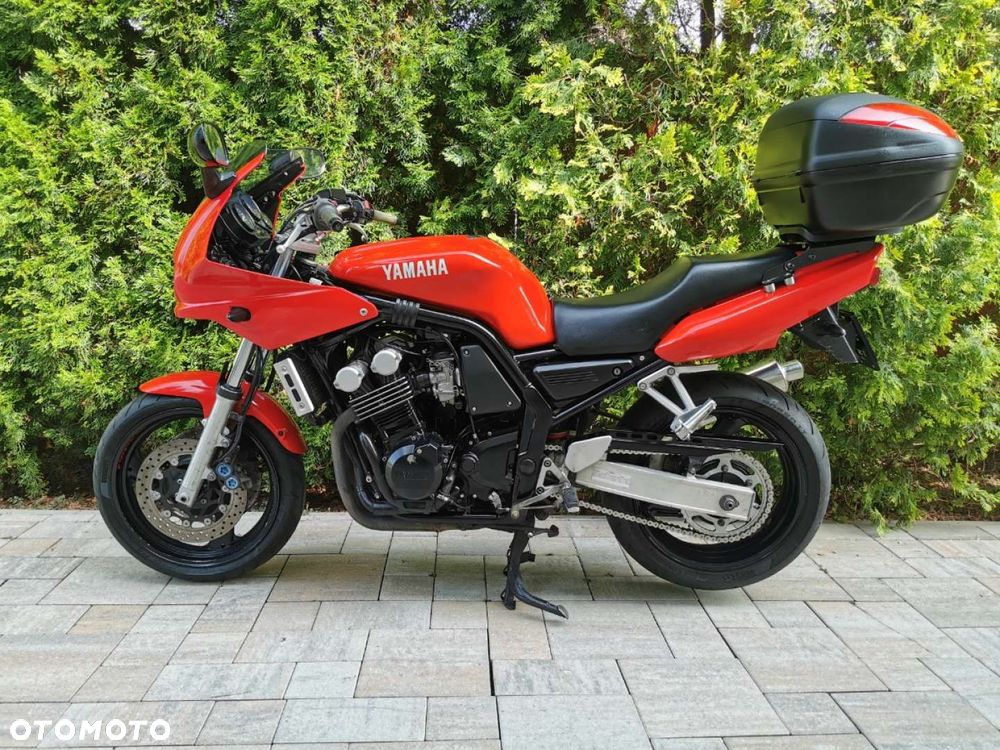 Yamaha FZS - 5
