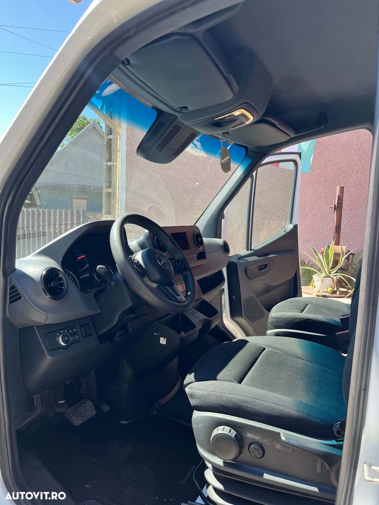 Mercedes-Benz Sprinter - 19