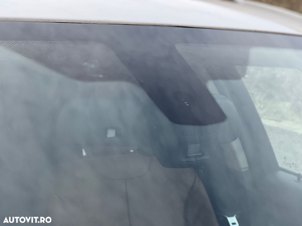 BMW Seria 3 318d Edition Luxury Line Purity - 21