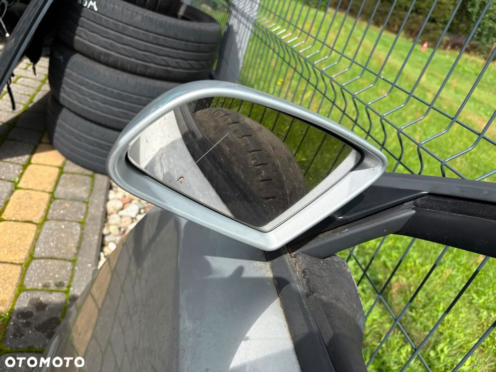 Maska grill drzwi lusterko audi a4 b6 sedan srebrne - 22