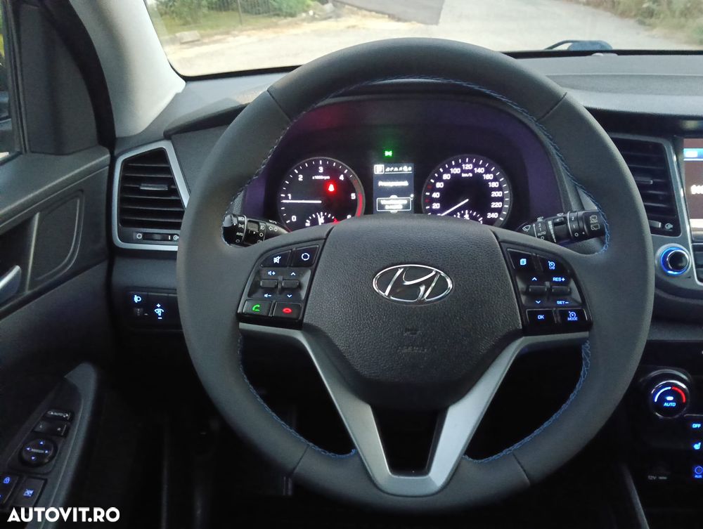 Hyundai Tucson blue 1.7 CRDi 2WD DCT Style - 27