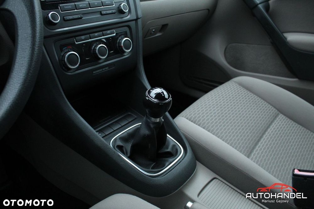 Volkswagen Golf - 14