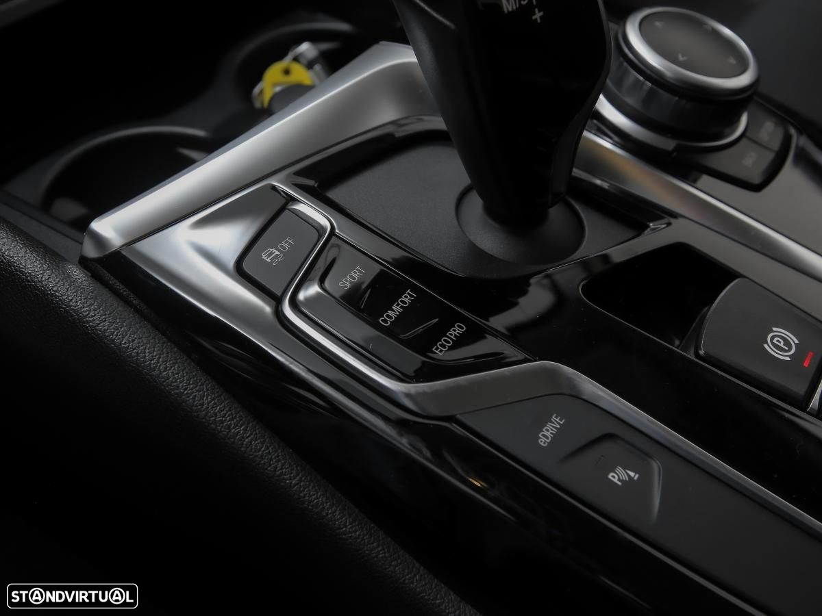 BMW 530 e iPerformance Line Sport - 23