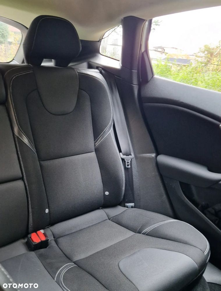 Volvo V40 D4 Drive-E Momentum - 15