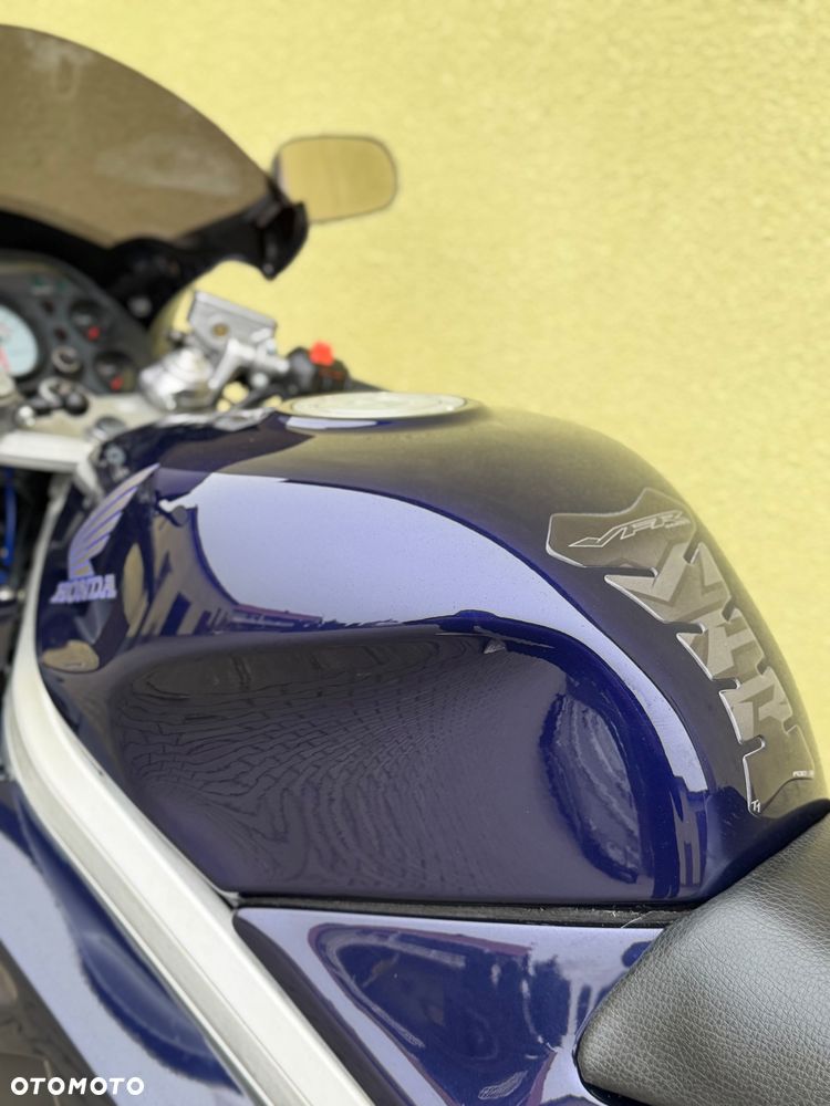 Honda VFR - 34