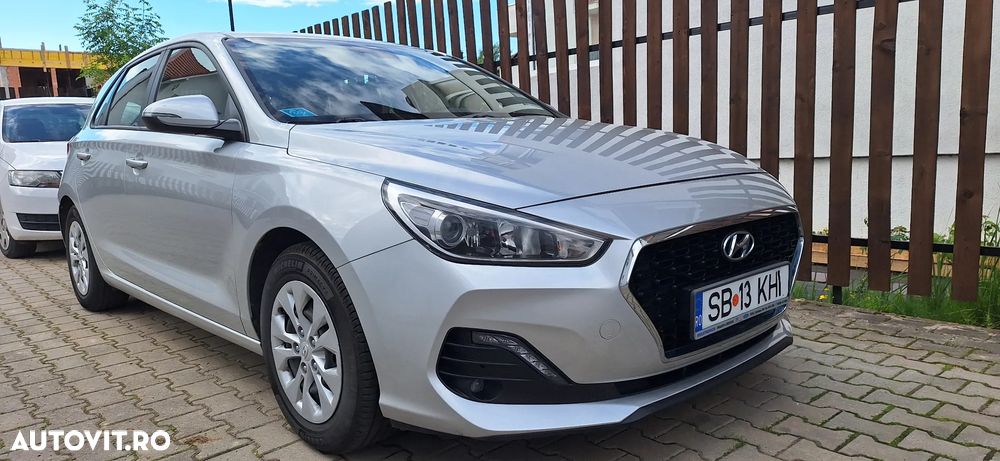 Hyundai i30 1.4 100CP 5DR M/T Comfort - 1