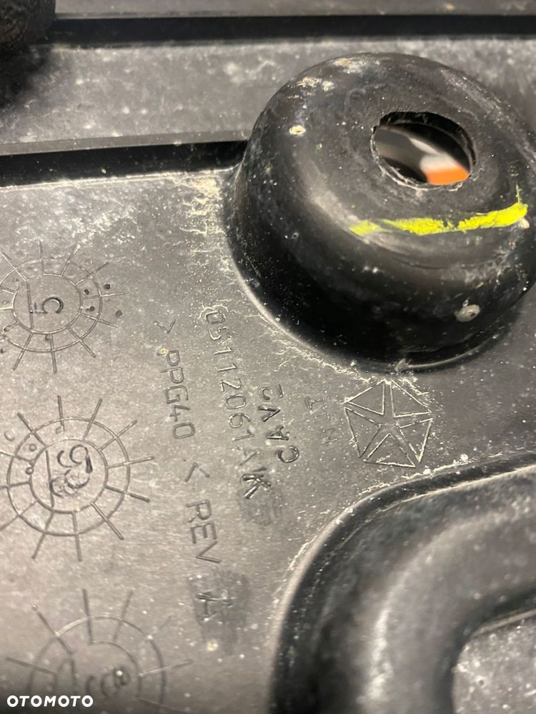 podstawa akumulatora bagażnik dodge charger 15- - 3