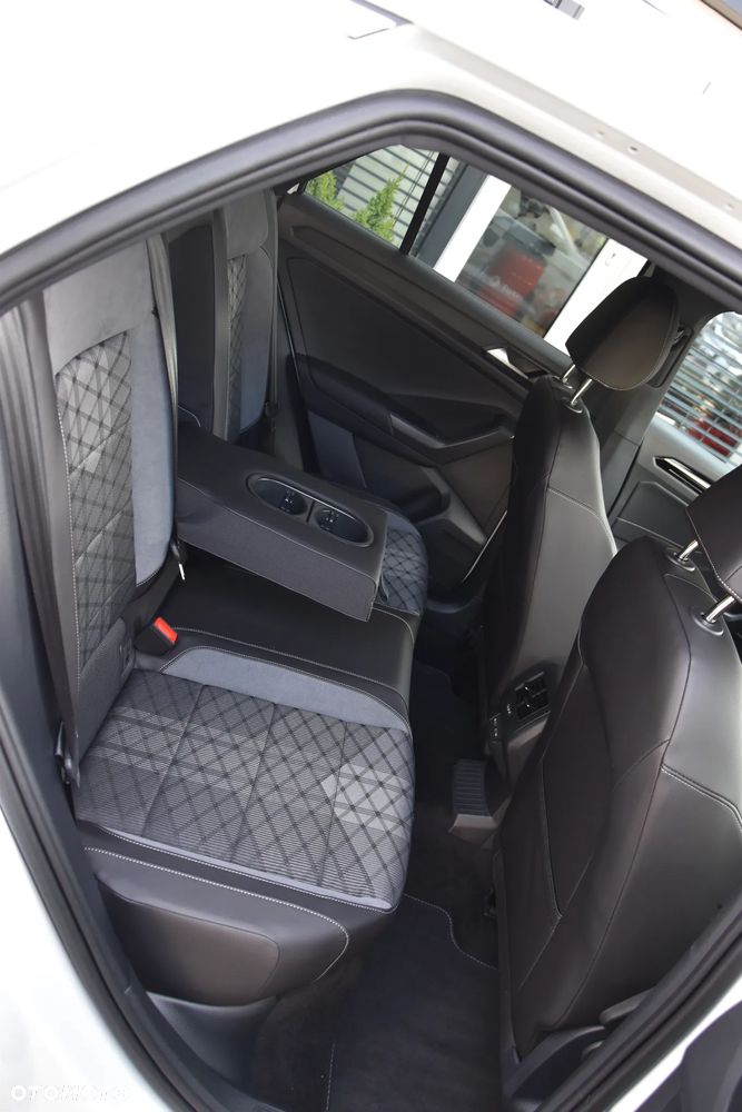 Volkswagen T-Roc 1.5 TSI OPF DSG R-Line - 23