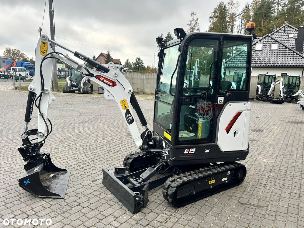 Bobcat E19 - 11