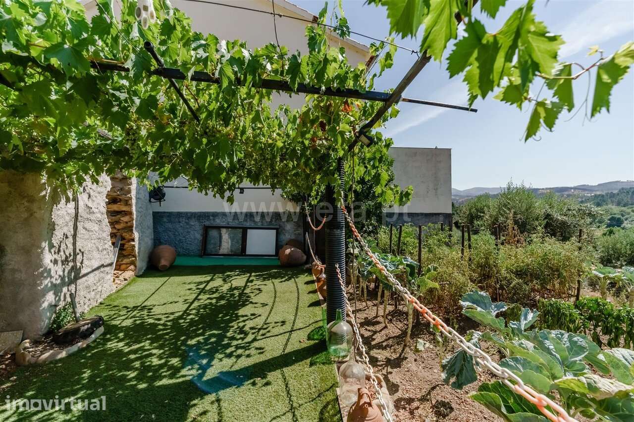 Moradia em Banda T2 / Covilhã, Ourondo - Grande imagem: 4/20