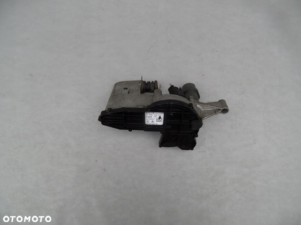 WYSPRZĘGLIK SKRZYNI SIŁOWNIK AKTUATOR PEUGEOT 207 1007 CITROEN C2 C3 - 4