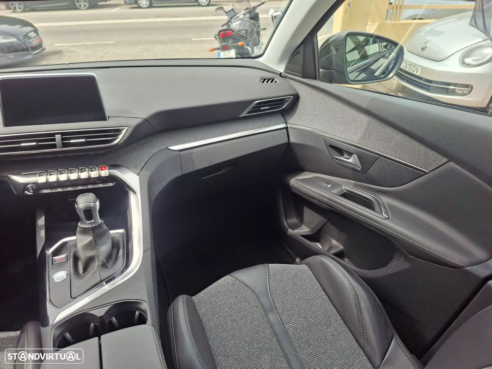Peugeot 3008 PureTech 130 Stop & Start Allure - 29