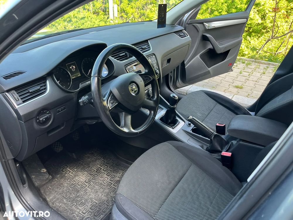 Skoda Octavia 1.6 TDI DPF Ambition - 10