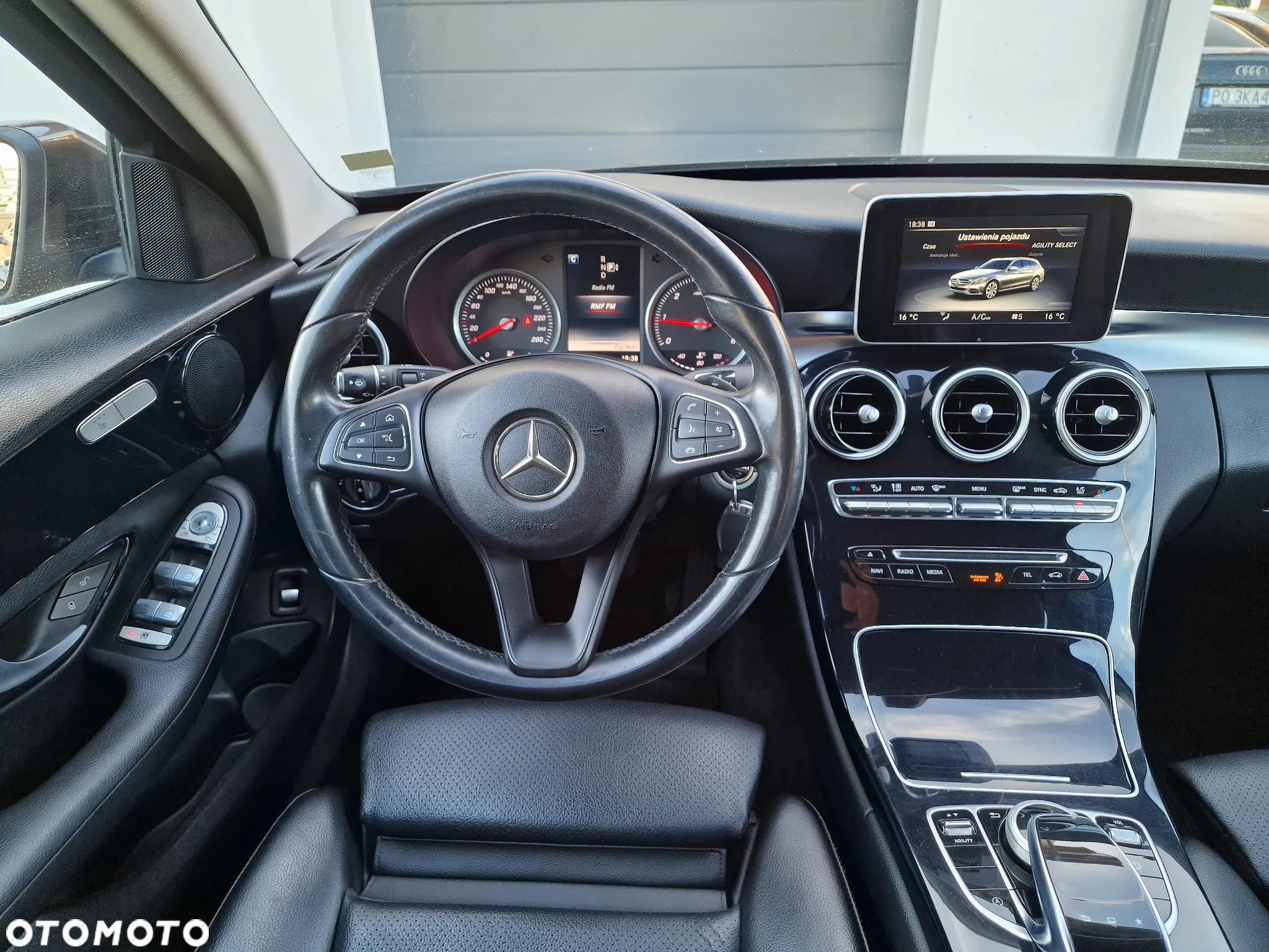 Mercedes-Benz Klasa C 200 (BlueTEC) d T 7G-TRONIC Exclusive - 32