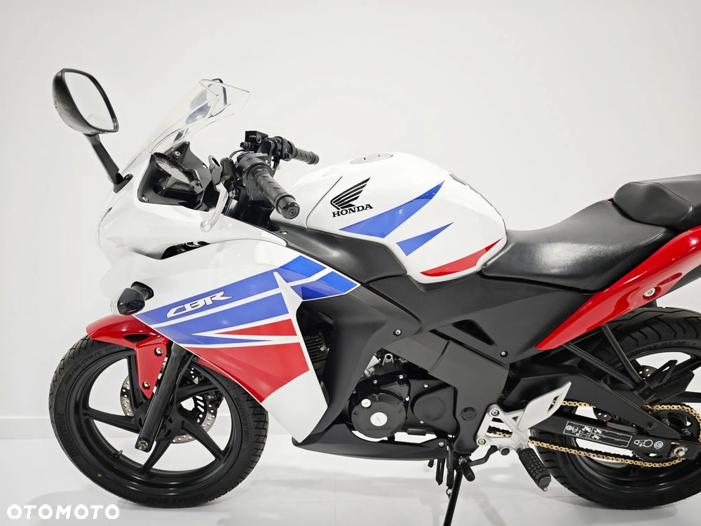 Honda CBR - 11