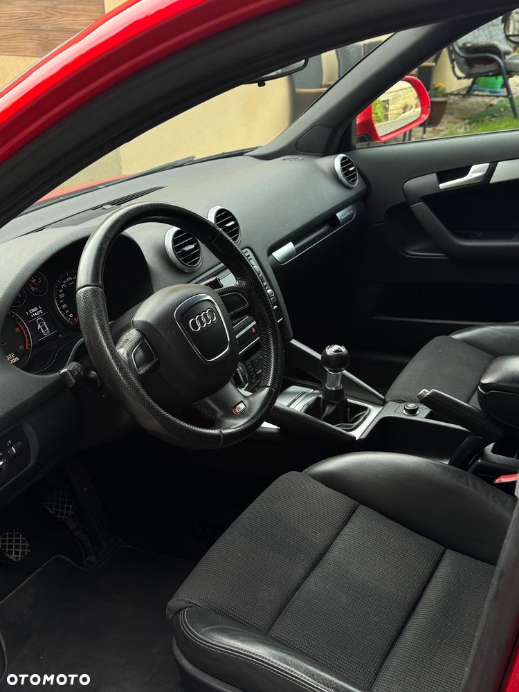 Audi A3 Sportback 2.0 TDI DPF quattro S line Sportpaket (plus) - 25