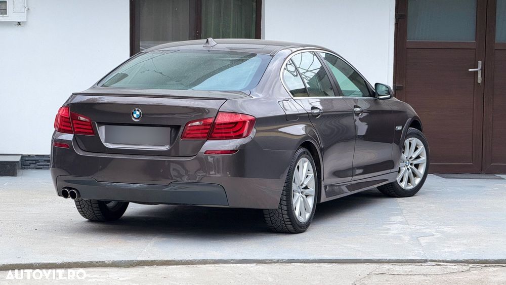 BMW Seria 5 520d Sport-Aut. BluePerformance - 4