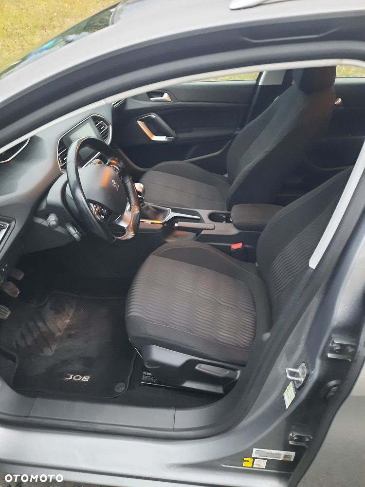 Peugeot 308 - 7