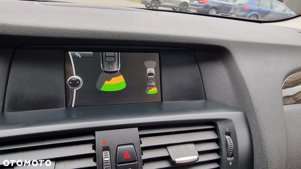 BMW X3 28i xDrive - 34