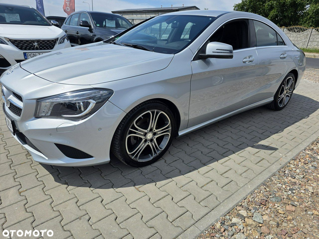 Mercedes-Benz CLA 180 - 9
