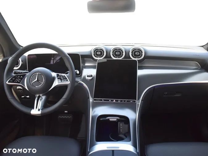 Mercedes-Benz GLC 200 4-Matic - 4